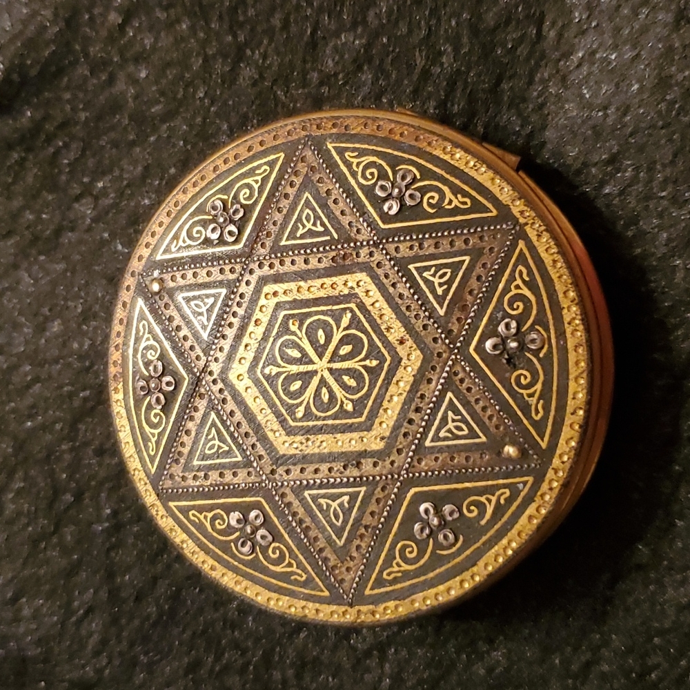 Vintage 6 point star ✡️ Compact
